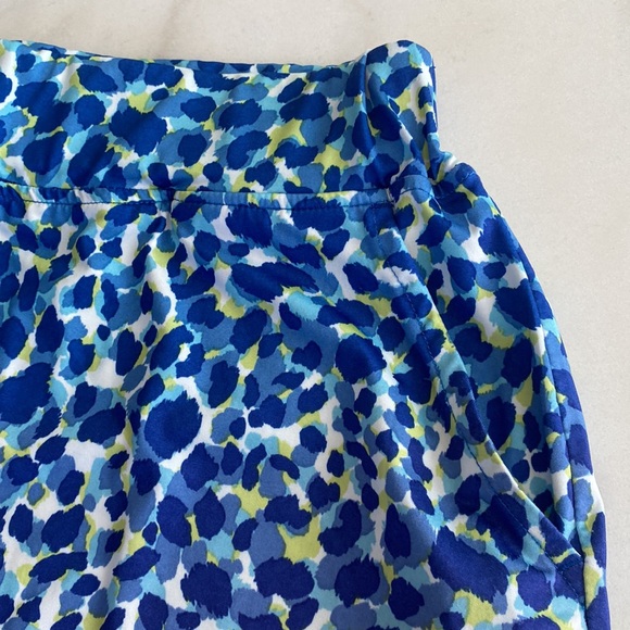 Skirt with shorts - Picture 2 of 5